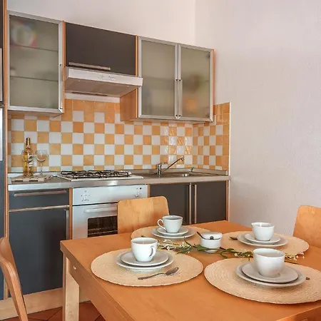 Mono 4 Appartement *